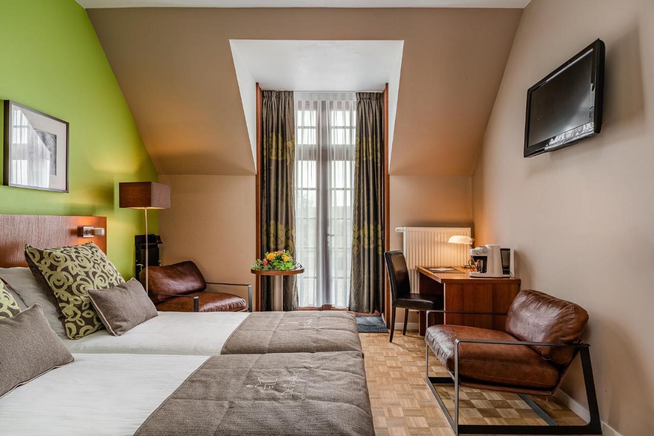 Hotel De Pupiter Kluisbergen ภายนอก รูปภาพ