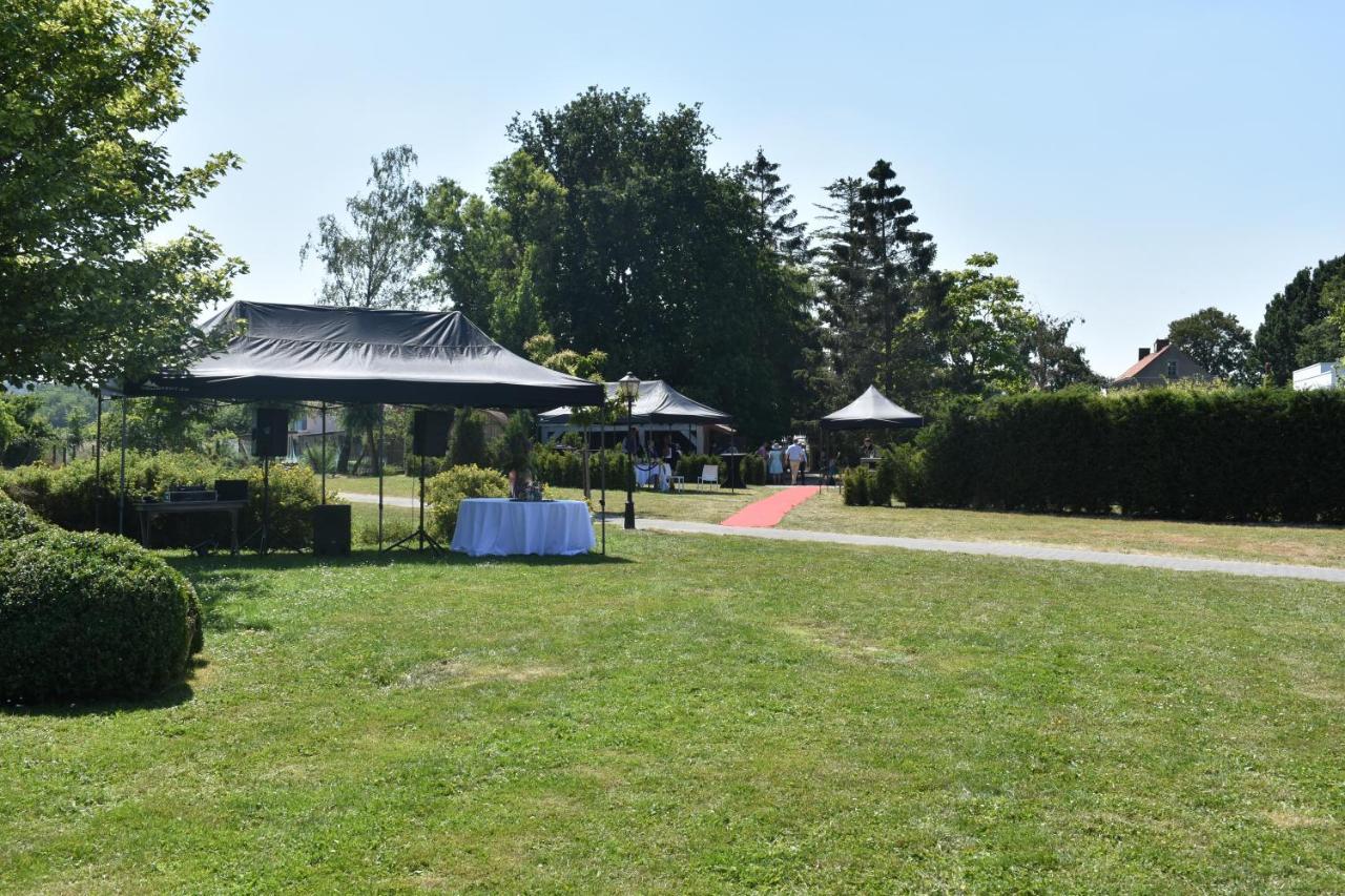 Hotel De Pupiter Kluisbergen ภายนอก รูปภาพ